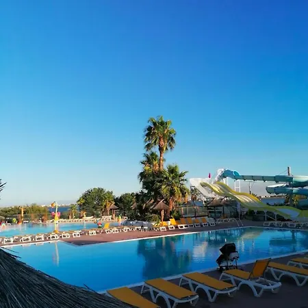 352 8 Personnes Wifi Gratuite, Piscines, 4 Etoiles Siblu Des Reves アパート ラット